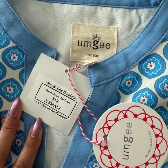 Milo & Lily Boutique Floral Blue Dress - Picture 3 of 4